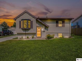 2511 S 123rd St, Omaha, NE 68144