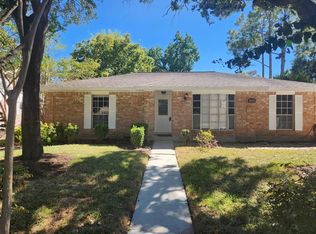 11919 Meadowdale Dr, Meadows Place, TX 77477