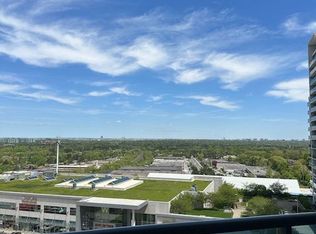 7171 Yonge St #802, Markham, ON L3T 0C5