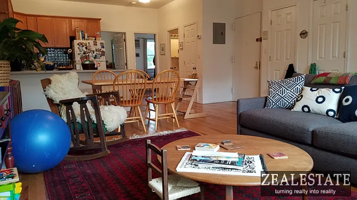 Rented by ZealEstate Group Inc | media 42