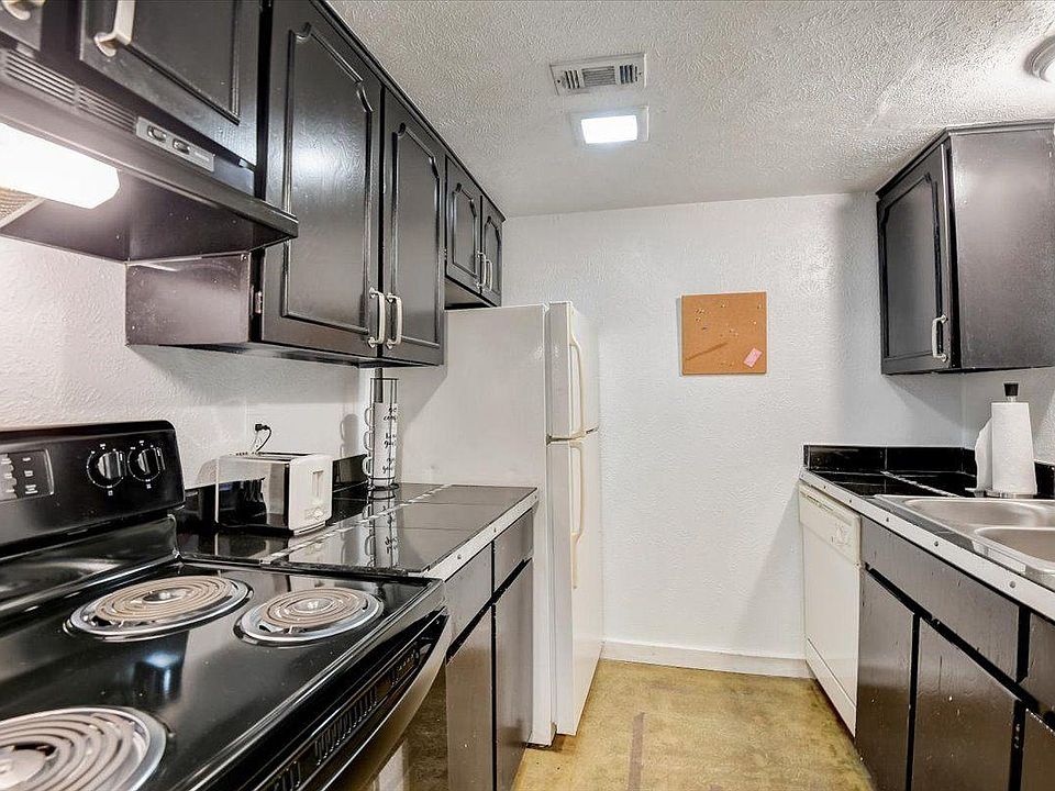 1st image of 1003 Eagle Dr #15a283fc6