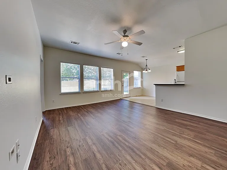 223 Lake Texoma Dr — Photo 6