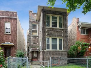 2707 W Leland Ave, Chicago, IL 60625