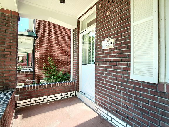 3rd image of 4239 Louisiana Ave #A