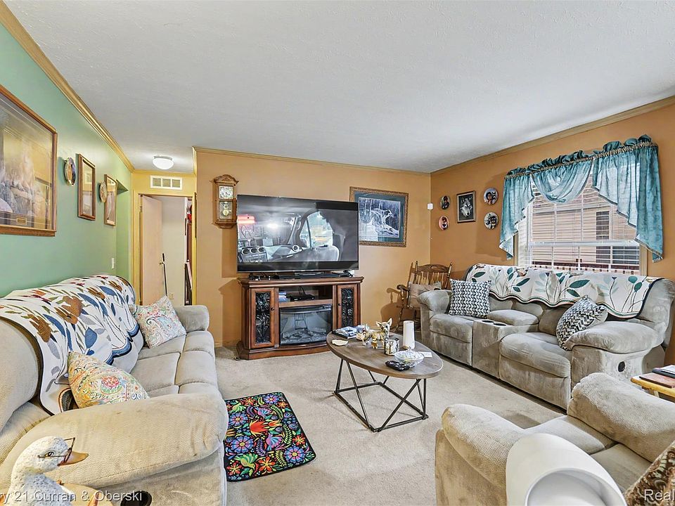 24519 Manchester Dr, photo 14