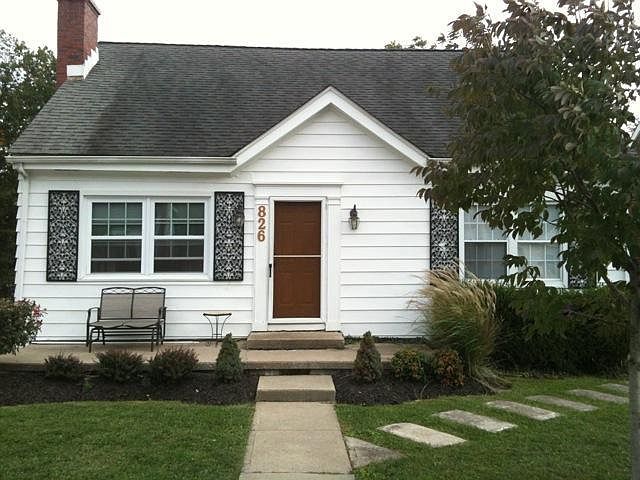 1st image of 826 Warfield Pl