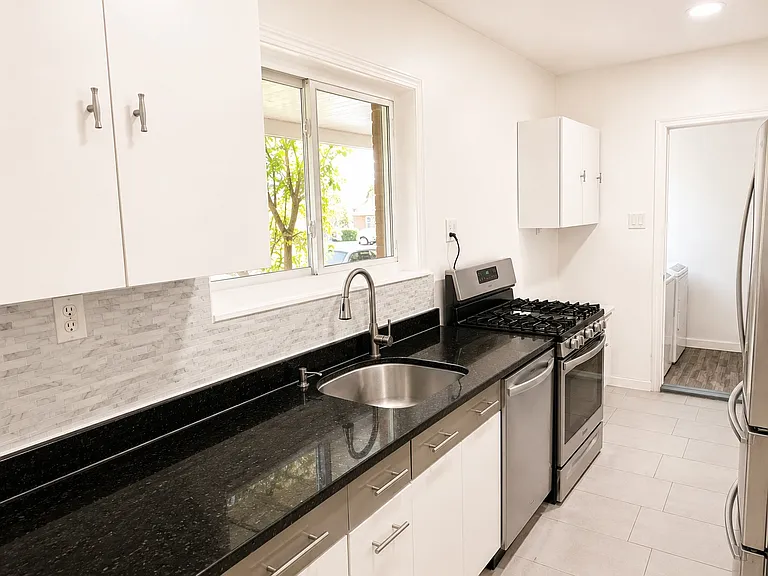 8210 Tahona Dr — Photo 17