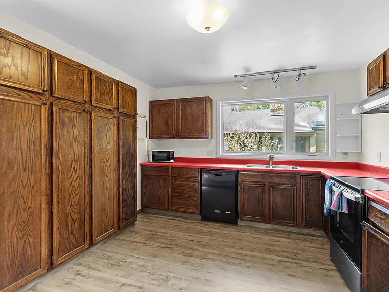144 Fairway Dr — Photo 23