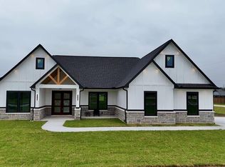 1208 Quarter Horse Trl, Angleton, TX 77515