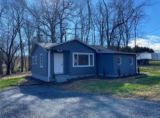 1433 Brandon Rd, Lenoir, NC 28645