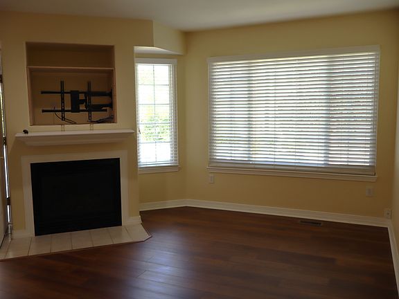 2nd image of 1419 Red Mountain Dr Unit 3