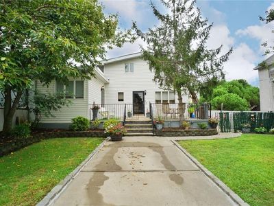 29 Bionia Ave, Staten Island, NY, 10305