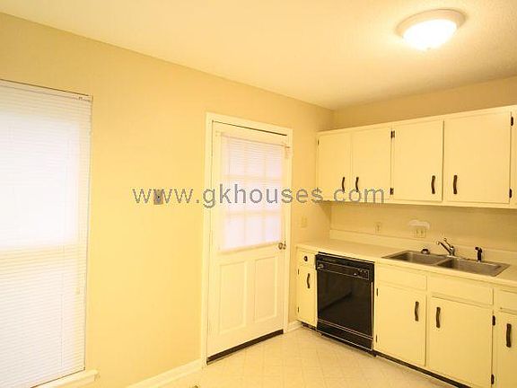 5th image of 233 Cliftview Dr #A
