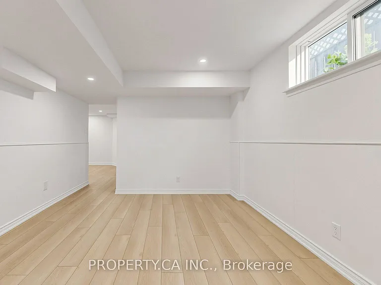 1469 Brentano Blvd — Photo 29