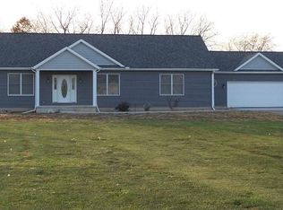 1176 Ottawa Dr, Port Clinton, OH 43452