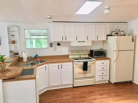 4th image of 14131 Hunter Grove Dr