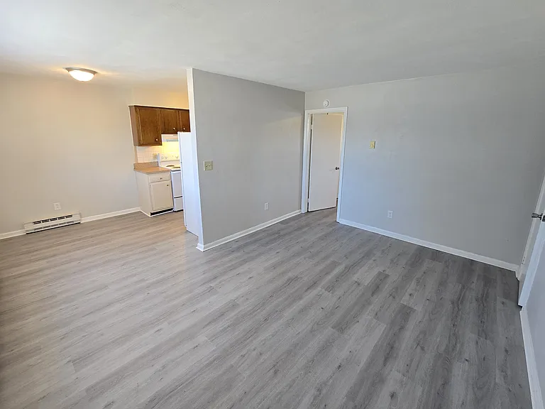 3475 Azalea Garden Rd Apartments — Photo 5
