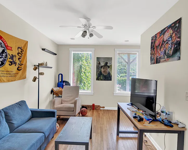 919 Foster St — Photo 19