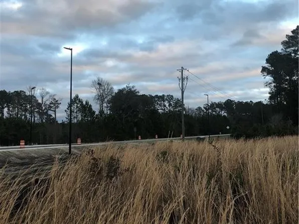 4307 Belfast River Rd, Richmond Hill, GA 31324