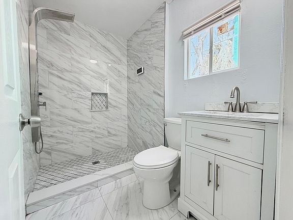 4th image of 731 Tuscaloosa St #1