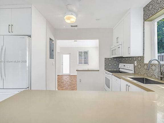 3rd image of 180 NE 86th St Unit B