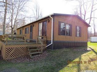 9373 Blind Sodus Bay Rd, Red Creek, NY 13143