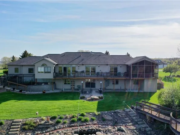 177 Monte Carlo Dr, Eau Claire, WI 54703