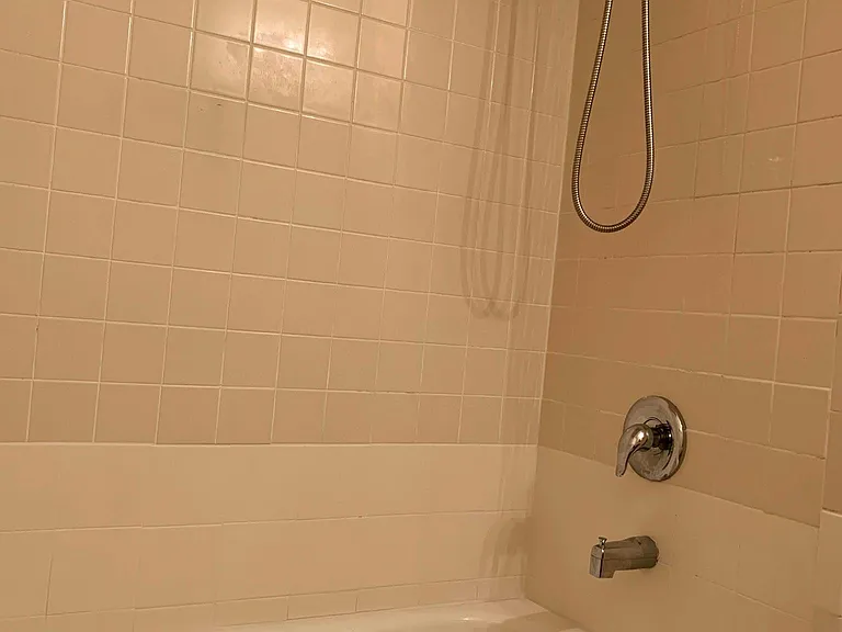 1801 Green Hollow Dr — Photo 13