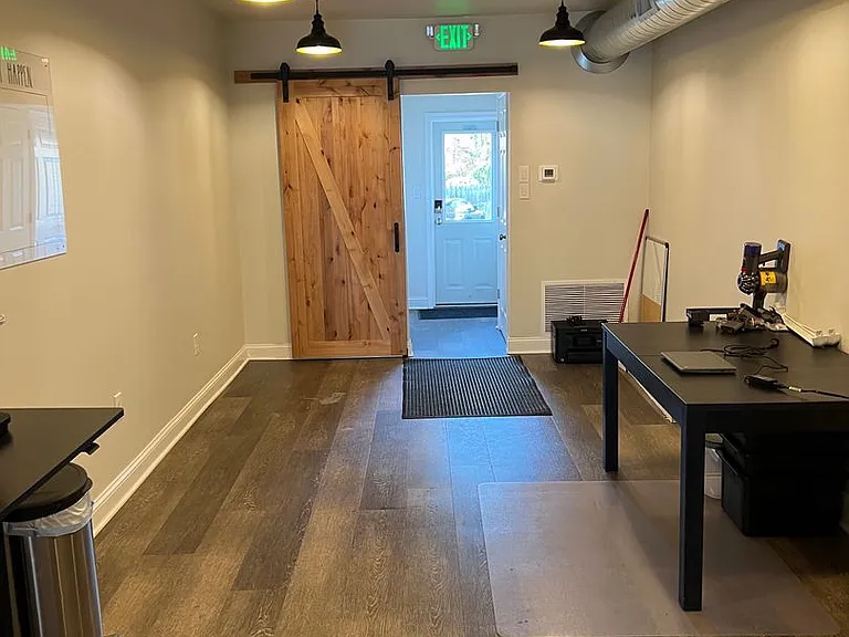 710 Columbia Ave — Photo 9