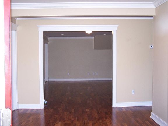 5th image of 13918 Sandhurst Dr SW