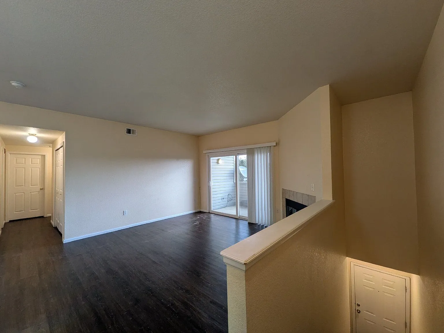 2 bed, 2.0 bath, 1160 sqft, $1,625 — Photo 3