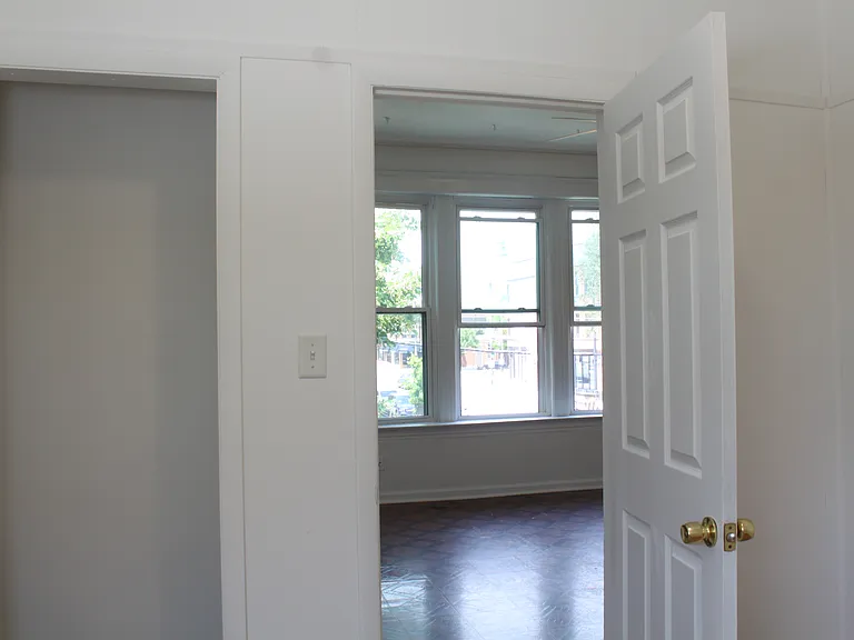 2025 W 35th St #2F — Photo 50