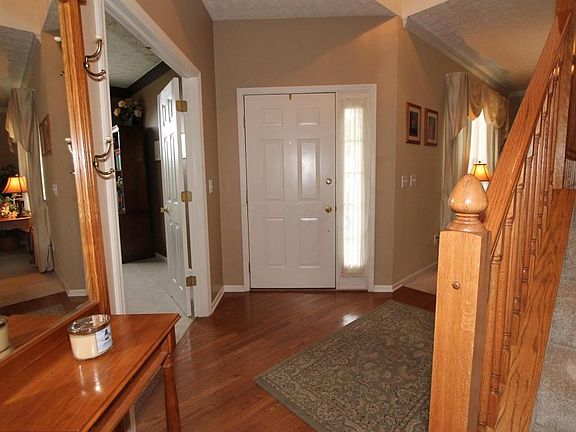 2nd image of 1074 Lupine Ct