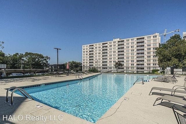 1st image of 3415 W End Ave #905D