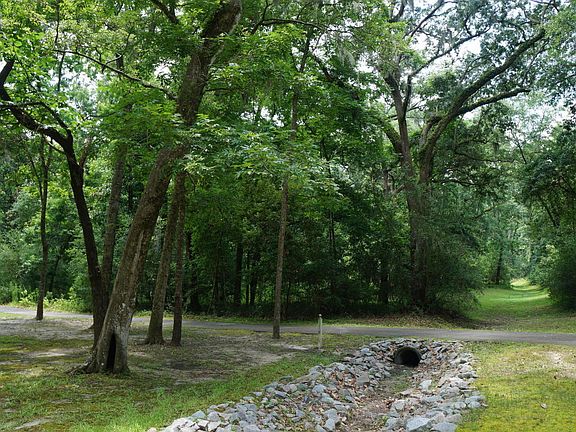 5th image of 249 Bull Point Dr