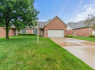 331 Garnet Dr, Morton, IL