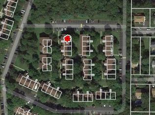 63 Richmond Blvd UNIT 2B, Ronkonkoma, NY 11779