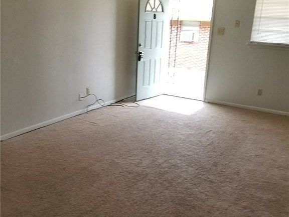 3rd image of 501 Sunset Ln #A-f