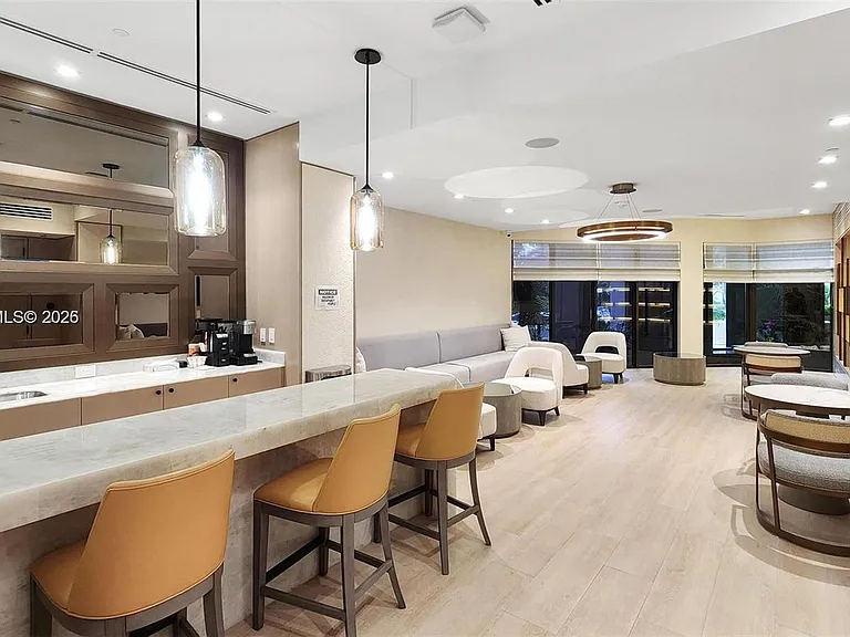 10175 Collins Ave #907 — Photo 32