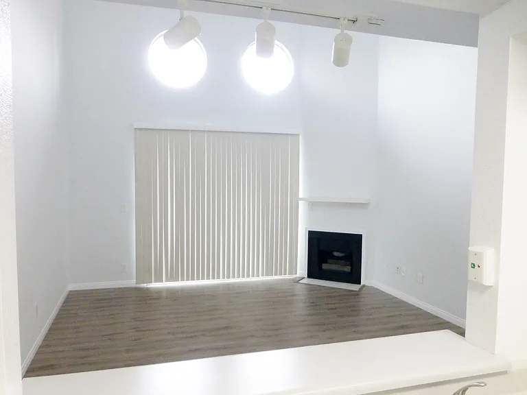 Roscoe Townhomes — Photo 34