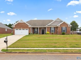 215 Harvest Ridge Dr, Harvest, AL 35749