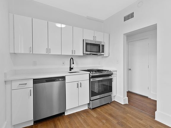 4th image of 1384 State St #6