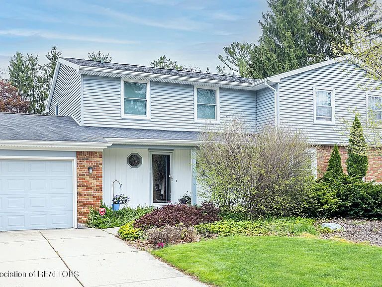 1st image of 6204 Birch Row Dr #1