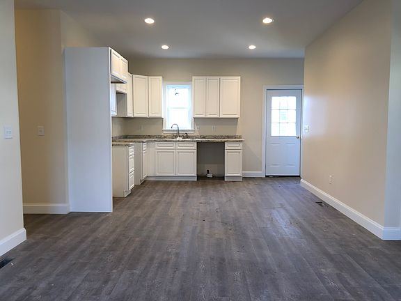 4th image of 31 15th Ave