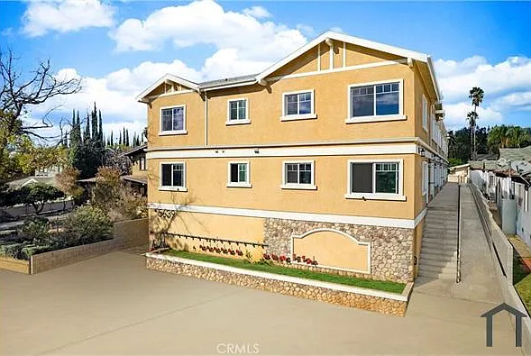 5639 Huntington Dr N #2 — Photo 3