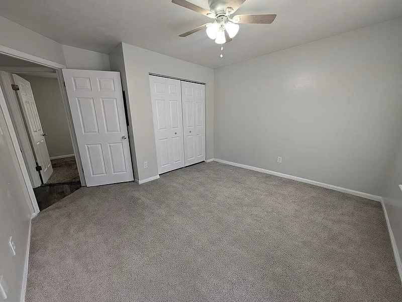 2 bed, 2.0 bath, 800 sqft, $1,000 — Photo 3
