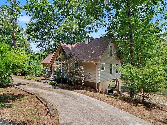 2nd image of 374 Seab Green Rd