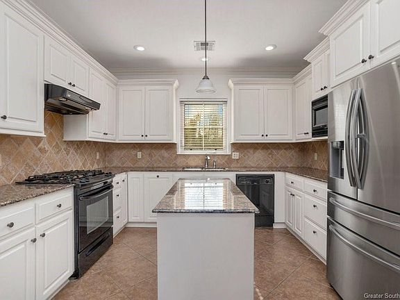 2nd image of 3224 Muirfield Dr
