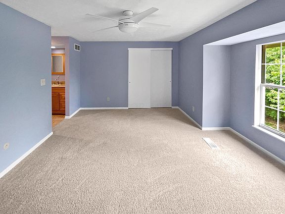 5th image of 1664 Saint James Ct #26-64