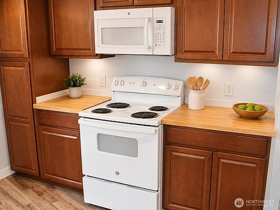 5th image of 900 29th Avenue S #C-8